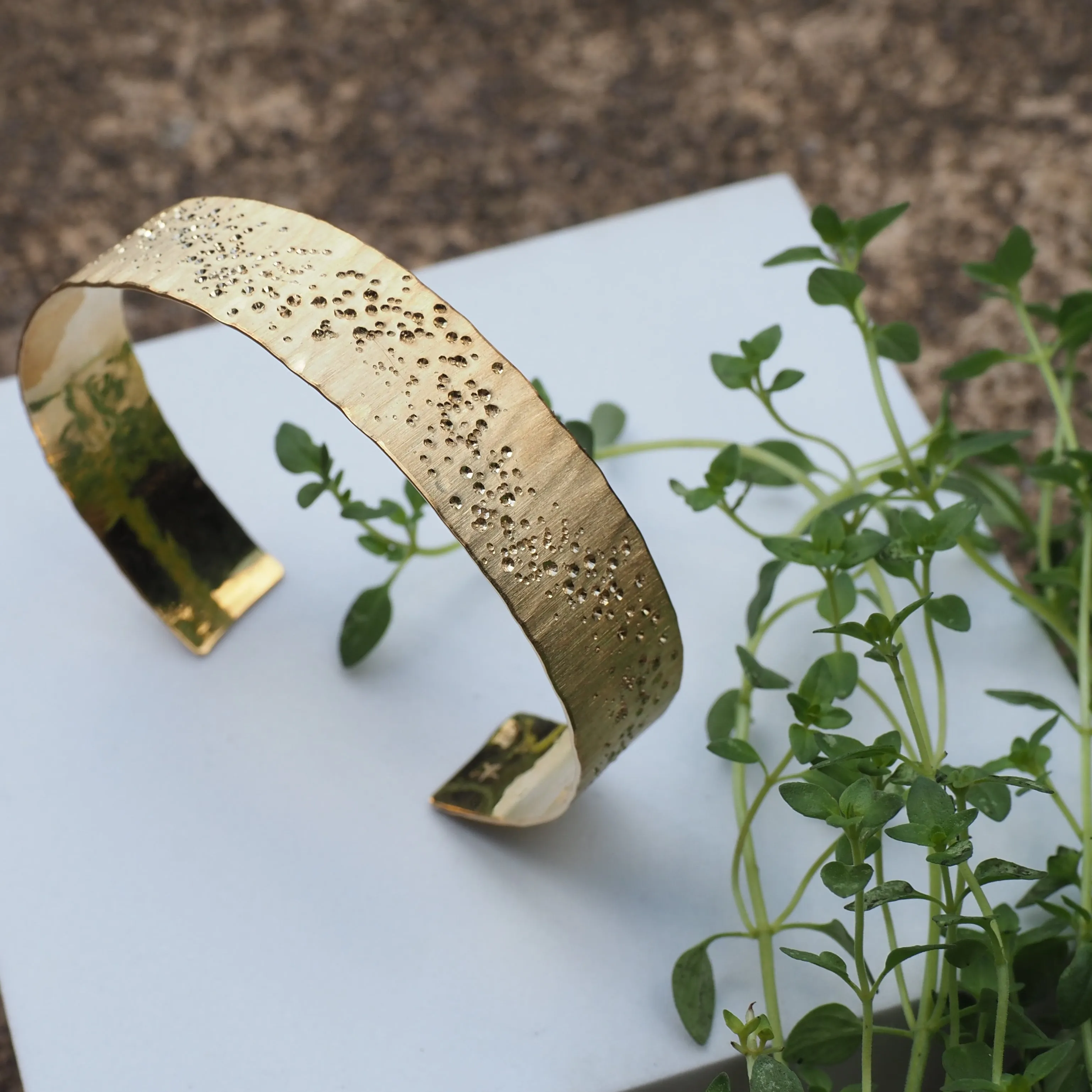 14k Yellow Gold Stardust Cuff Bracelet