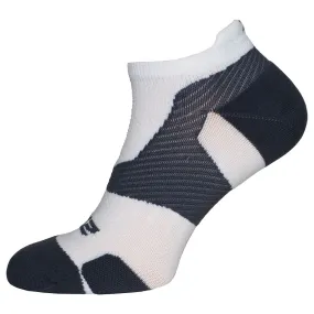 2XU Vectr No Show Socks for Men White/Grey - Light Cushion