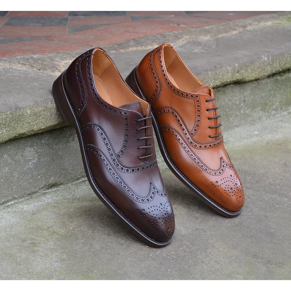 Berwick 1707 Brogue (5215) - Moka