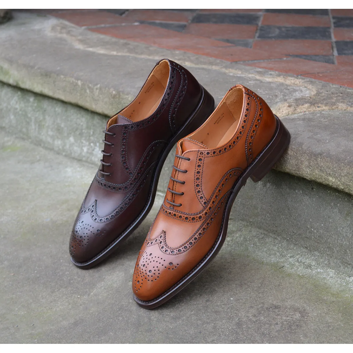 Berwick 1707 Brogue (5215) - Moka