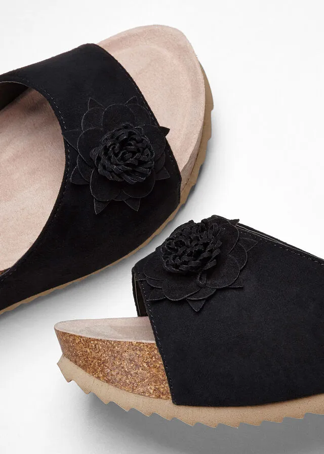 Black wedge mules