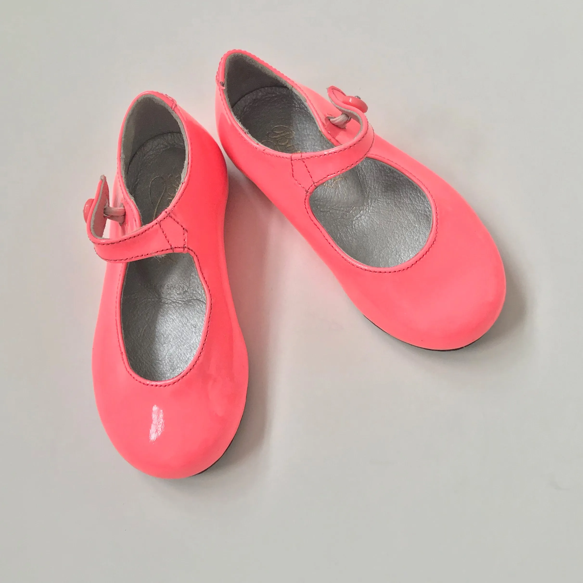 Bonpoint Neon Pink Patent Mary Jane Shoes Size 27