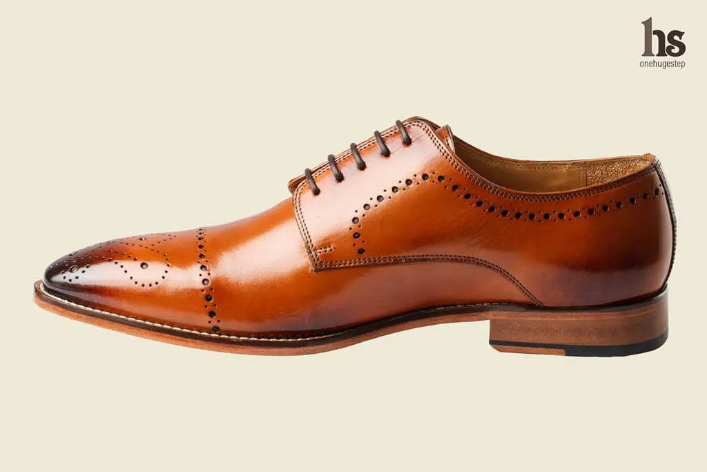 Brogue Derby Medallion Tan