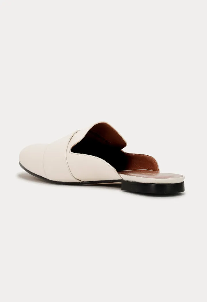 Buckle flat mules with round toe - Buy now!