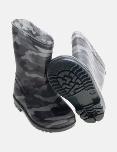 Green camouflage patterned boot.