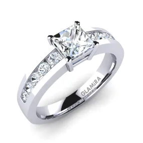 Kate's engagement ring