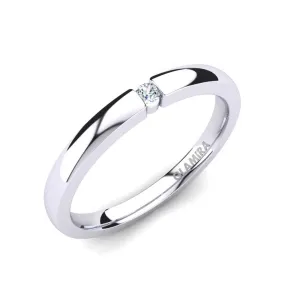 Lissy engagement ring with 0.03 carat diamond