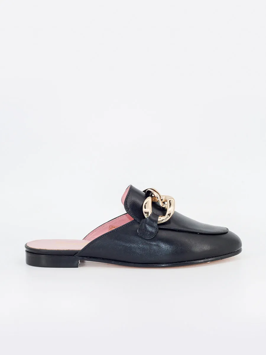 Mules Saint Tropez adorno color negro