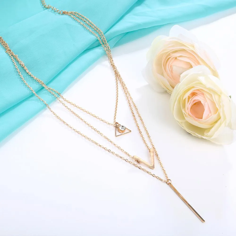 New Designing Vintage Gold Triangle Crystal Collar Pendant Necklaces