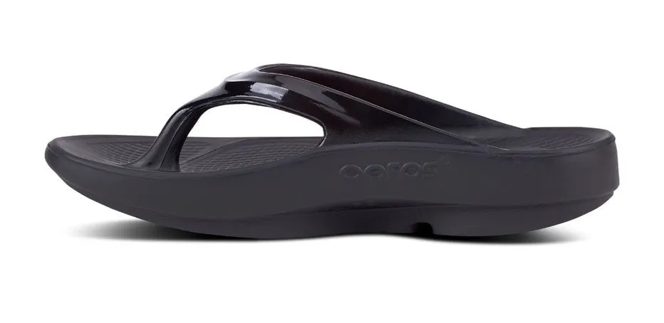 Oofos Women's Black Recovery Thong Sandal