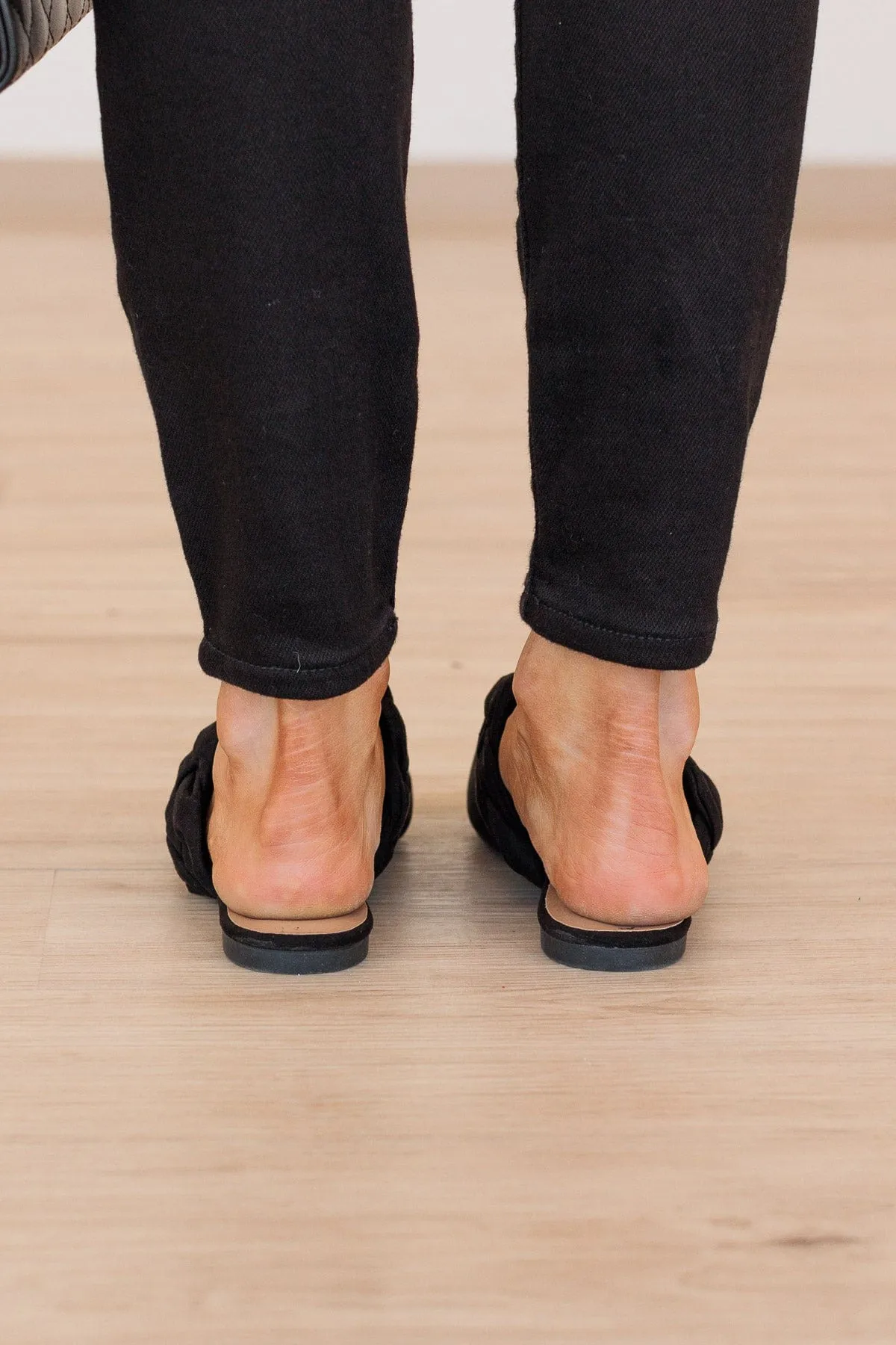 Qupid Swirl Mules- Black