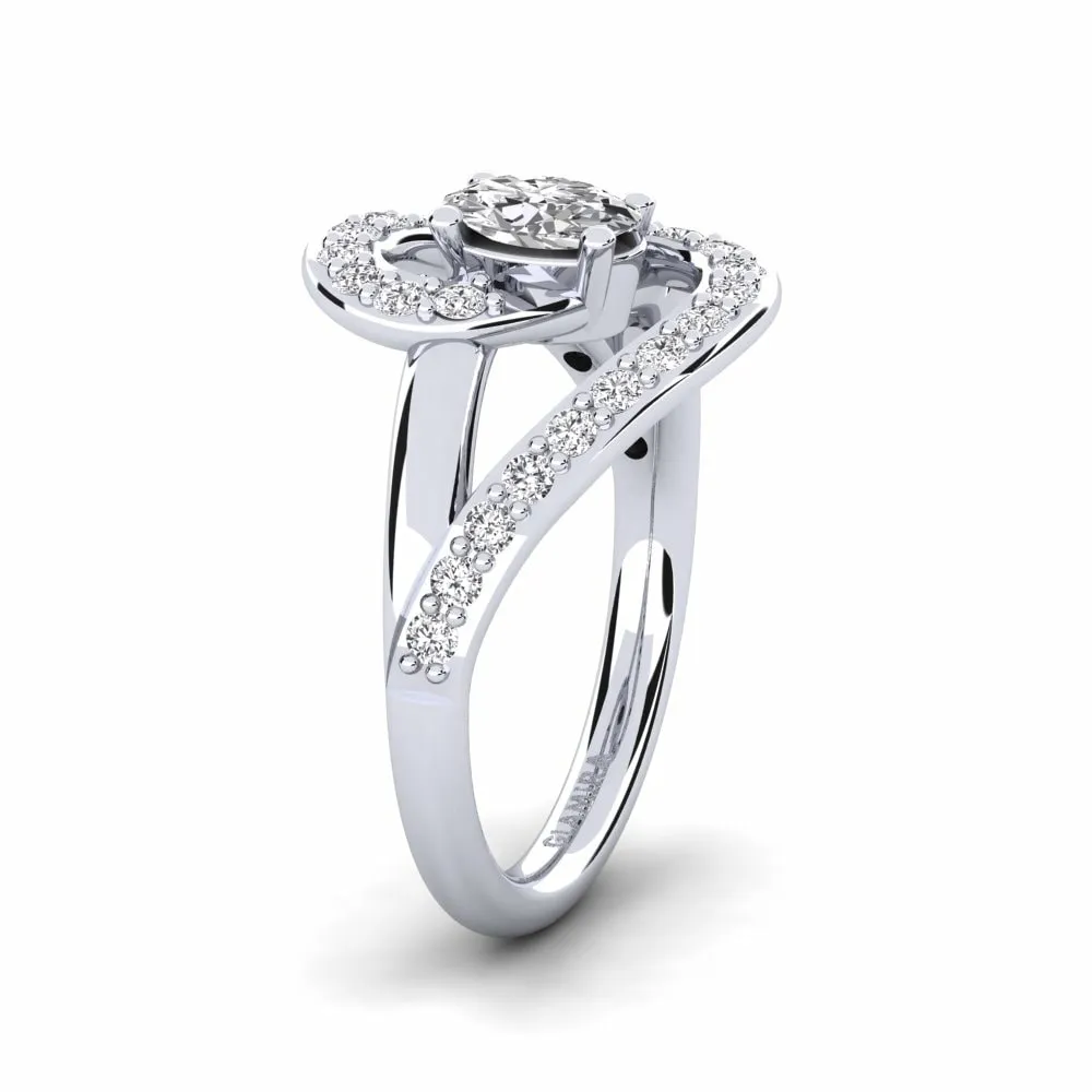 Reine engagement ring