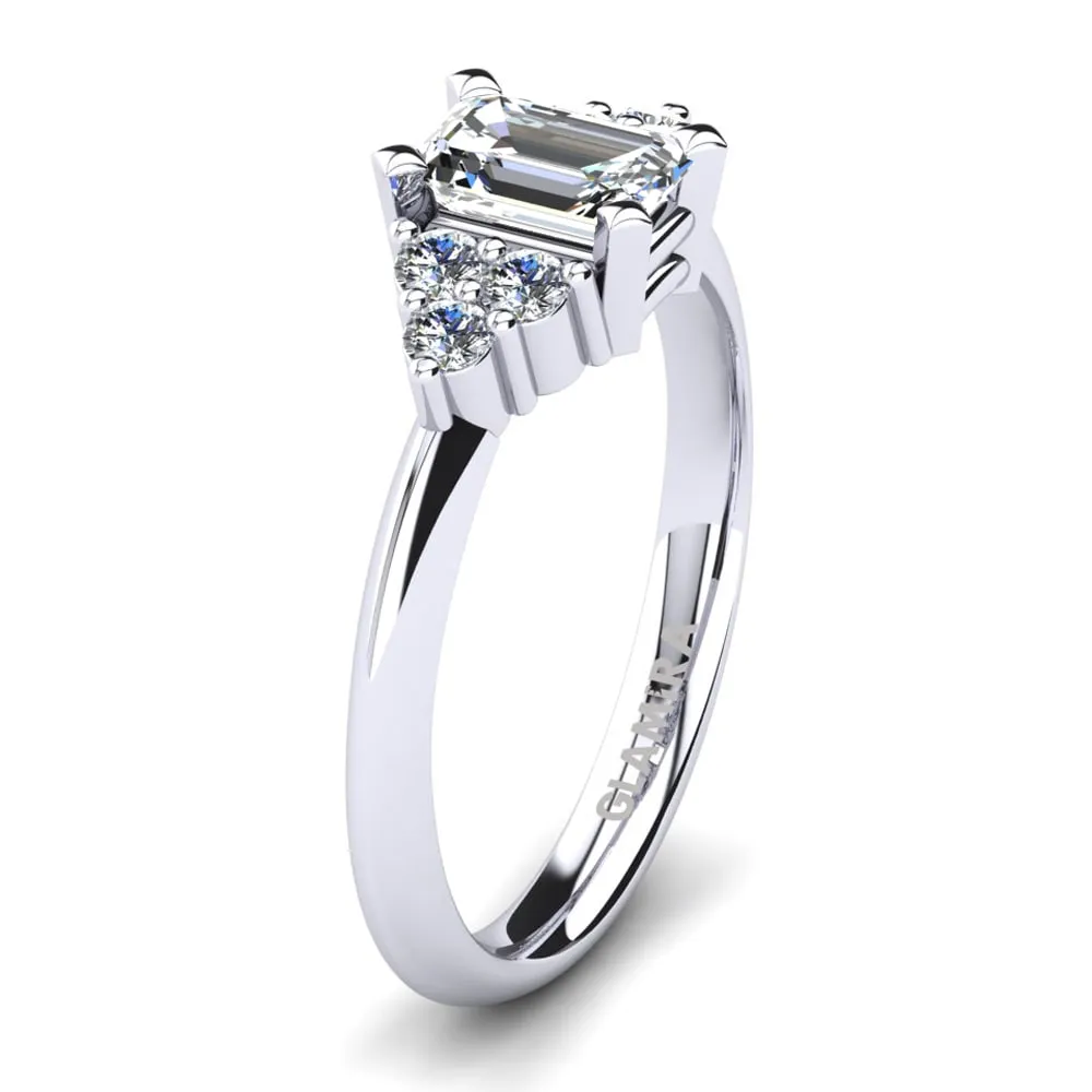 Renske engagement ring