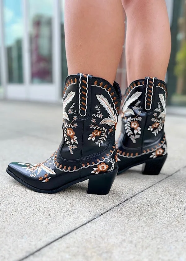 Shania Black Western Boots