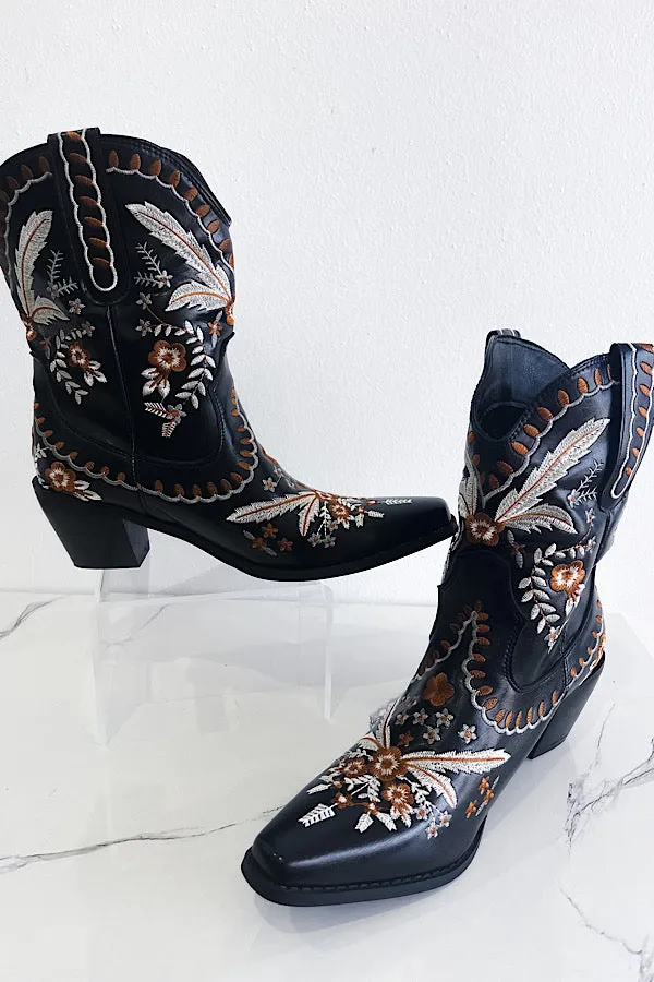 Shania Black Western Boots