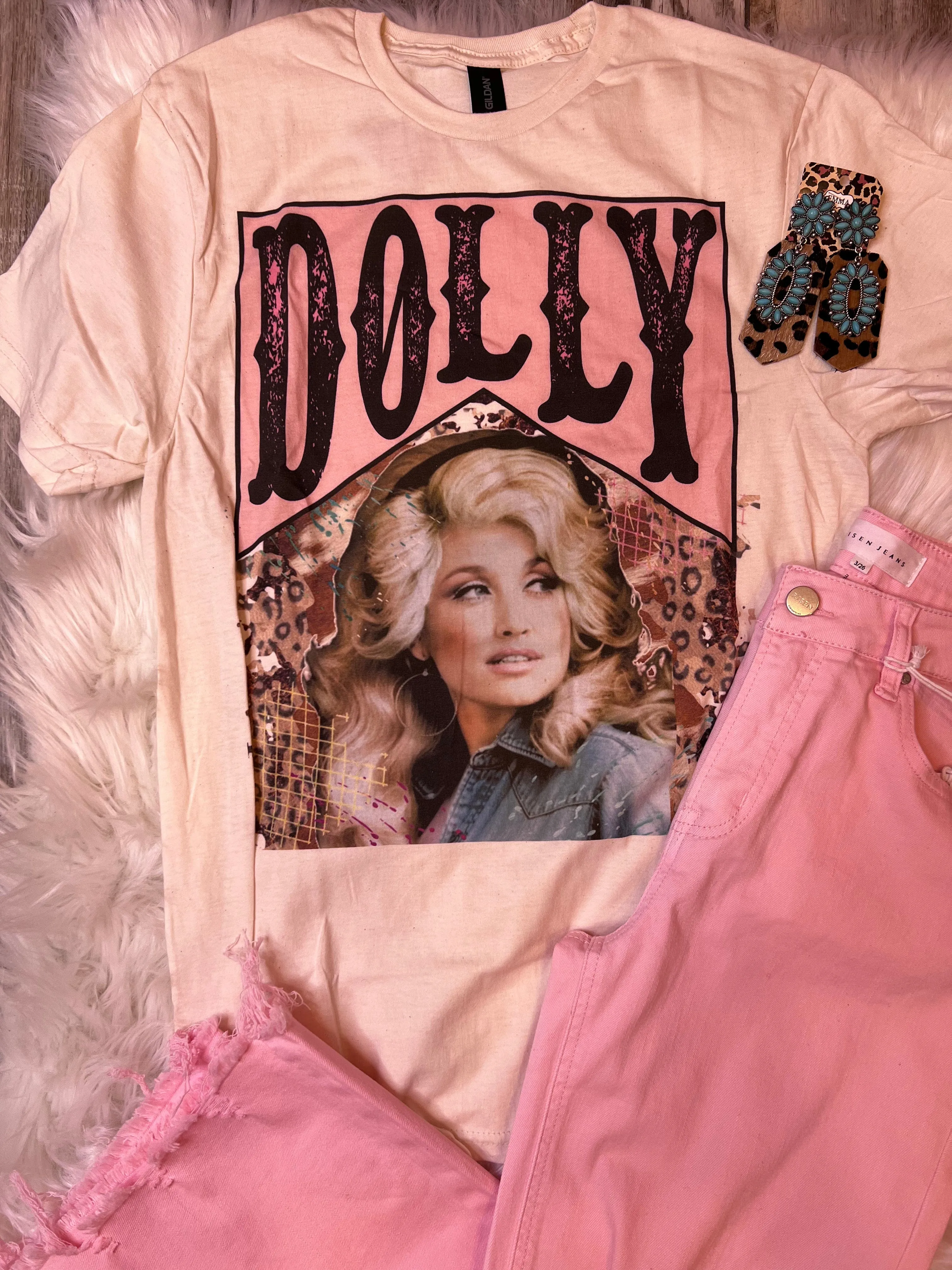 The Dolly Tee - Affordable and Stylish Women's T-shirts for Every Occasion