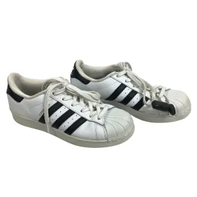 White Adidas sneakers, size 6